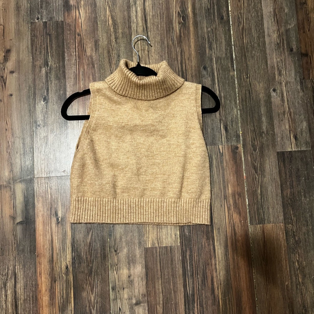 boutique sweater tank top. nwot